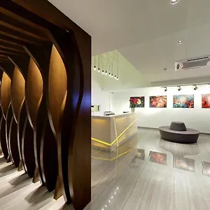Flora By Crossroads Kuala Lumpur